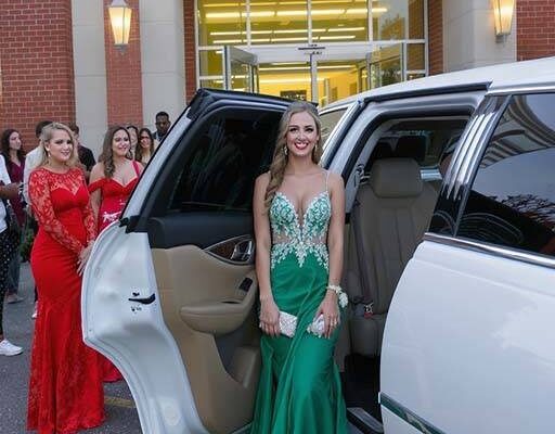The Janitor’s Daughter Who Stole the Prom