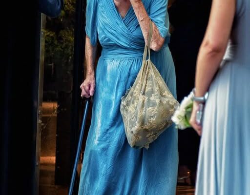 I Threw My Grandma Out of My Wedding for Bringing a Dirty Bag of Walnuts – Two Days After She Died, I Opened It and Collapsed