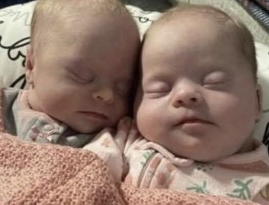 Mom of twins with Down syndrome shuts down critics
