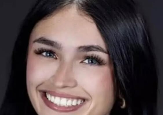 Video shows students fill hospital hall to say goodbye to cheerleader shot at party